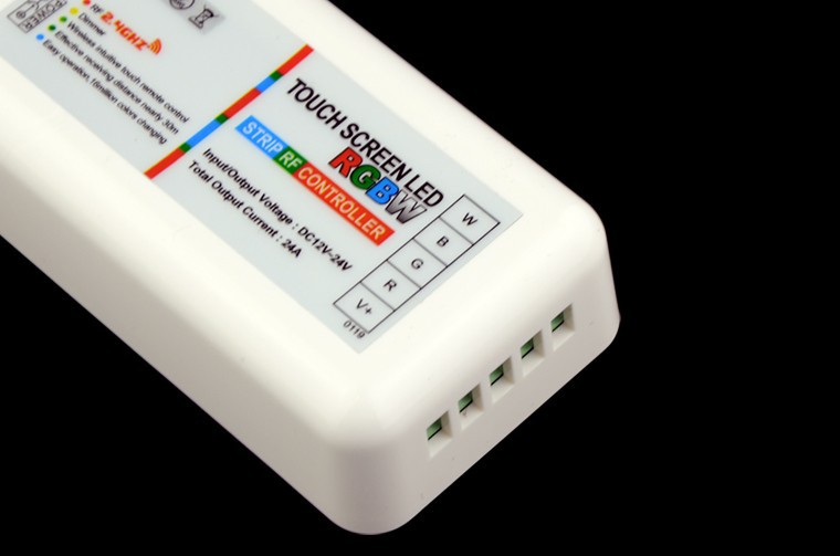 RGBW Controller 2.4G 12 24V 24A LED touch screen RF remote control for SMD 5050 RGBW RGBWW led strip light CR06