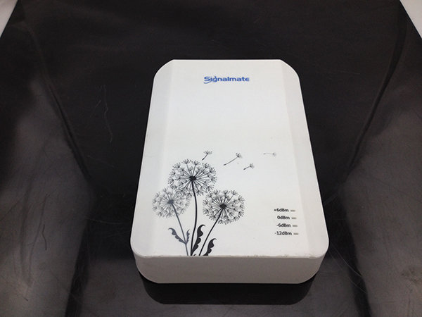 NEW 3G Signal Repeater WCDMA 2100Mhz 55db Gain Built in Antennas UMTS 2100 Signal Booster 3G Cell Phone Signal Amplifier