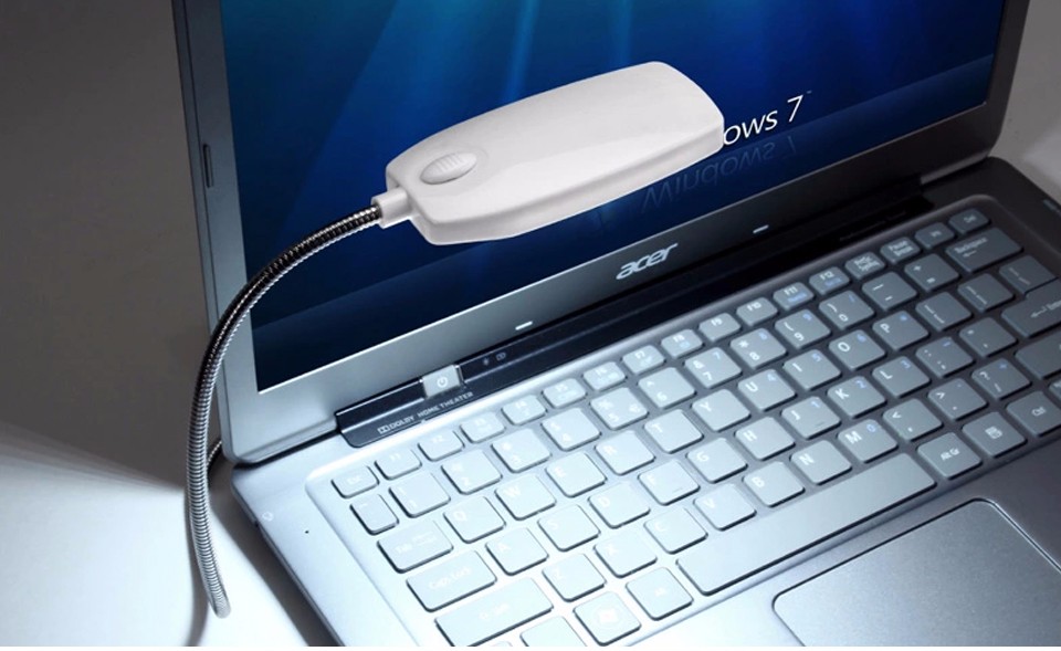 1Pcs New Flexible Ultra Bright Mini 28 LED USB Desk lamps Reading Bulb Book light for Notebook Computer Desktop PC laptop