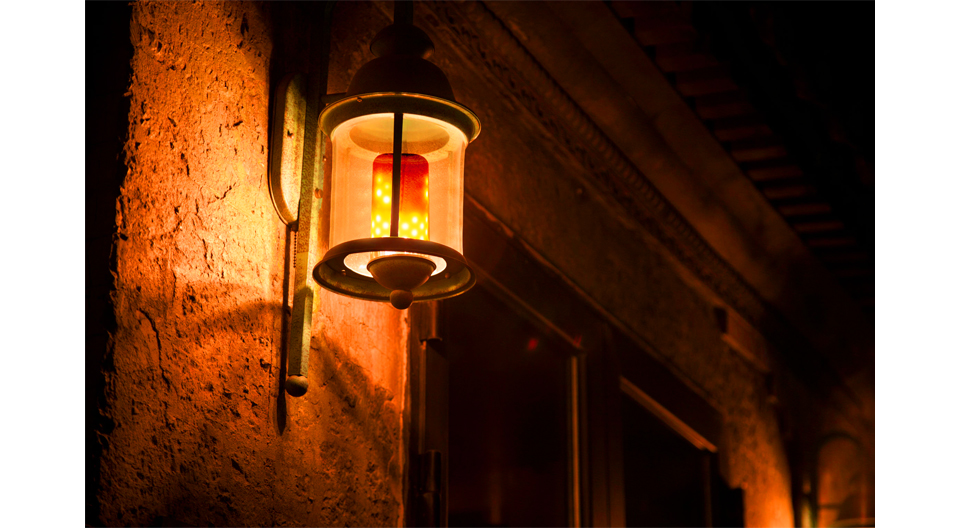110V 220V E27 E26 LED Lamp Fire Flame Effect LED Bulb light Emulation Fire Flicker Burning Flameless lantern holiday Decor lamp