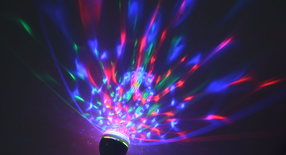 Mini E27 3W 85 265V 110V 220V Auto Rotating Stage RGB light LED lamp For Disco Dance Holiday Party Christmas Decoration Bulb